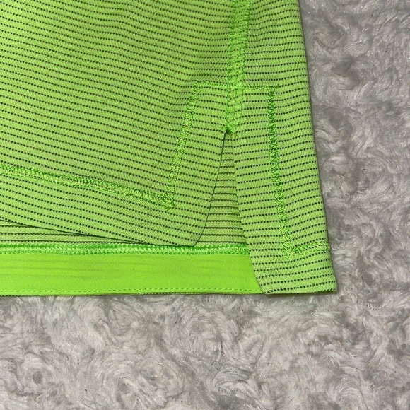 Lululemon Neon Green short sleeve V-Neck Active Shirt IUC. M/L - Picture 3 of 11